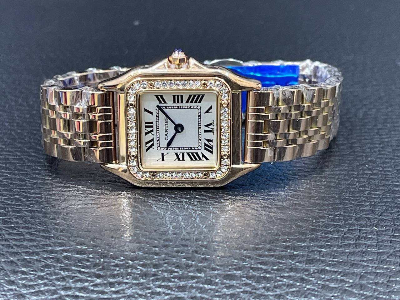 CARTIER PANTHERE FEMMES BOITE SIMPLE